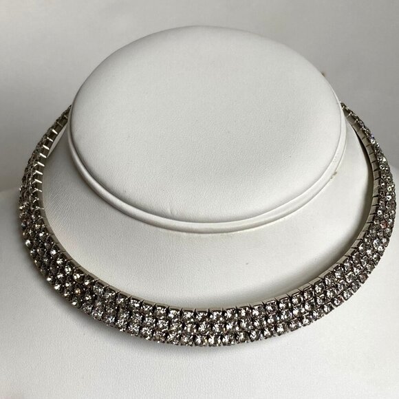 Rhinestone Choker Necklace Silver Tone Prong Set Lobster Clasp Adjustable Length - Picture 8 of 8